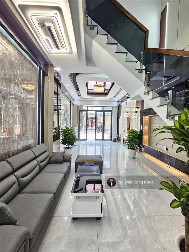 Bán nhà mặt tiền kinh doanh, 3 phòng ngủ, kdc gần chợ phú phong 300m, p.bình chuẩn, tp.thuận an