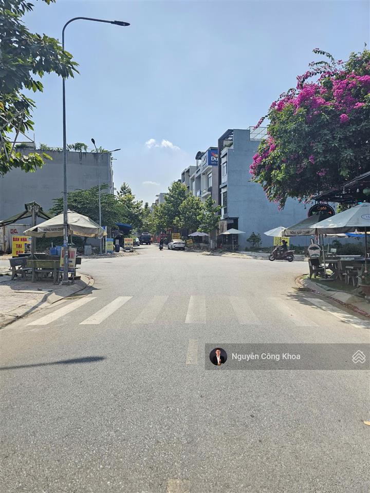 Bán nhà mặt tiền kinh doanh, 3 phòng ngủ, kdc gần chợ phú phong 300m, p.bình chuẩn, tp.thuận an