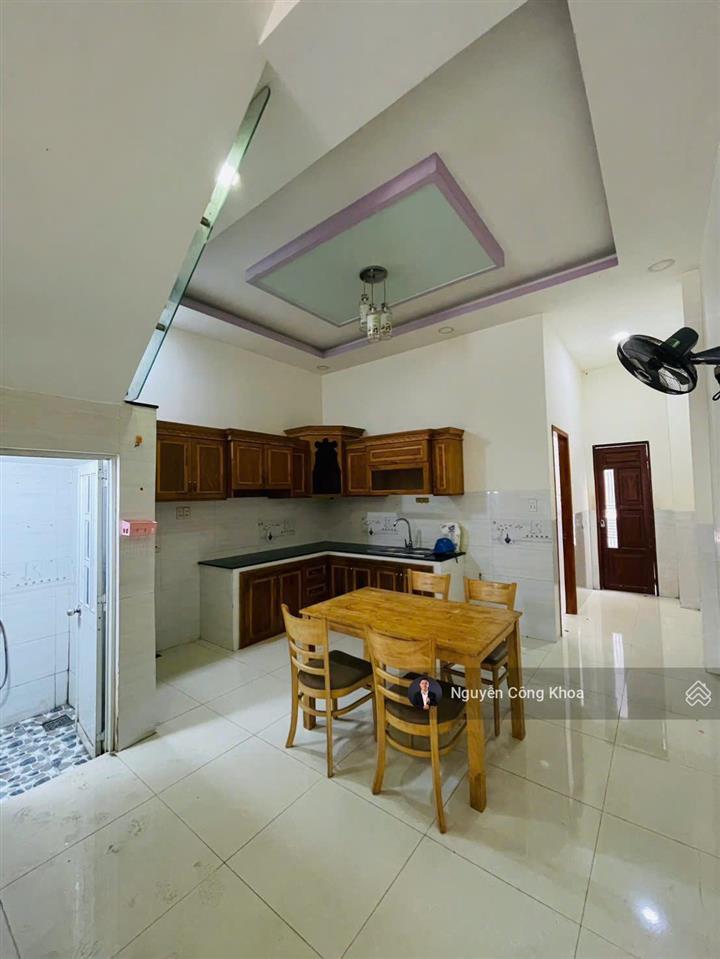 Bán nhà 1t1l có phòng ngủ dưới, full nội thất, kdc gần chợ bà tri 500m, p.tân hiệp, tp.tân uyên