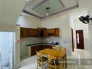 Bán nhà 1t1l có phòng ngủ dưới, full nội thất, kdc gần chợ bà tri 500m, p.tân hiệp, tp.tân uyên