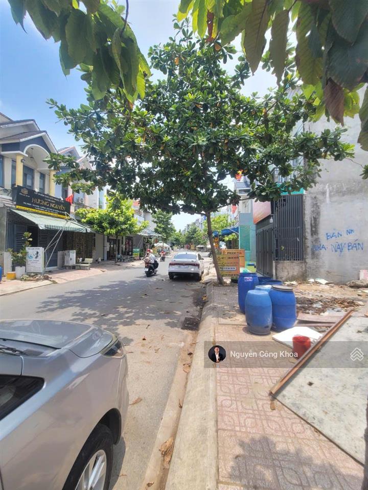 Bán đất 72m2, mt kinh doanh, đường chính kdc gần chợ phú phong 200m, p.bình chuẩn, tp.thuận an