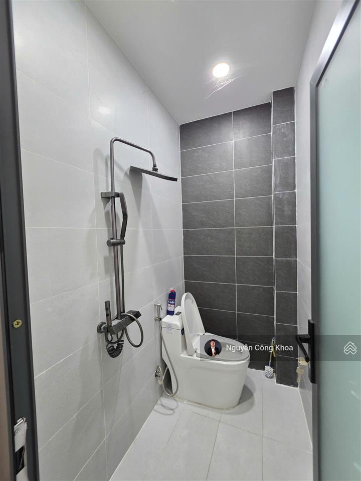 Bán nhà đúc 3 tấm, hoàn công, 2 mặt tiền, 4 phòng ngủ, kdc đẹp p.bình chuẩn, tp.thuận an
