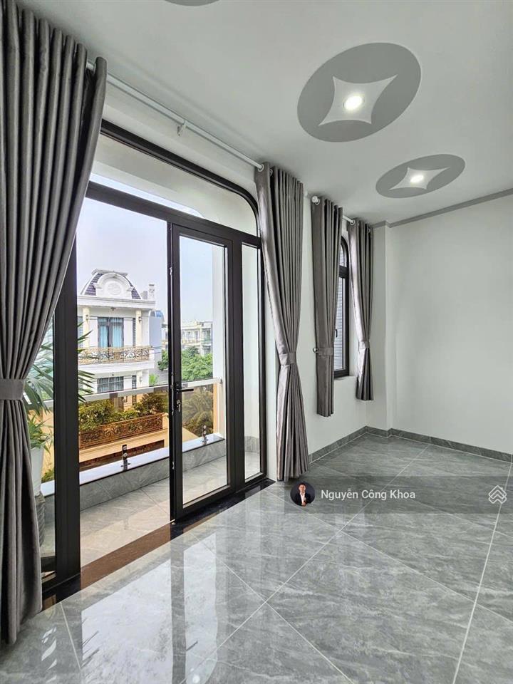Bán nhà đúc 3 tấm đẹp, ngang 5m, 3 phòng ngủ, gần làng đại học 1,5km, p.tân đông hiệp, tp.dĩ an