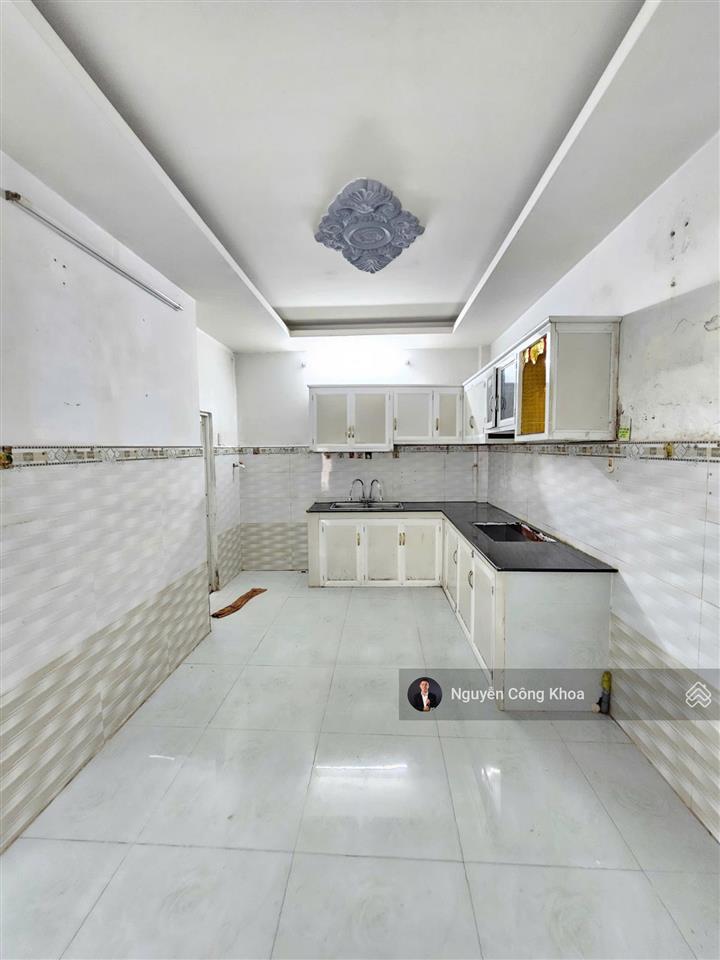 Bán nhà cấp 4 gác lửng ngang 5,4m, gần cụm trường cấp 1,2,3, p.đông hòa, tp.dĩ an