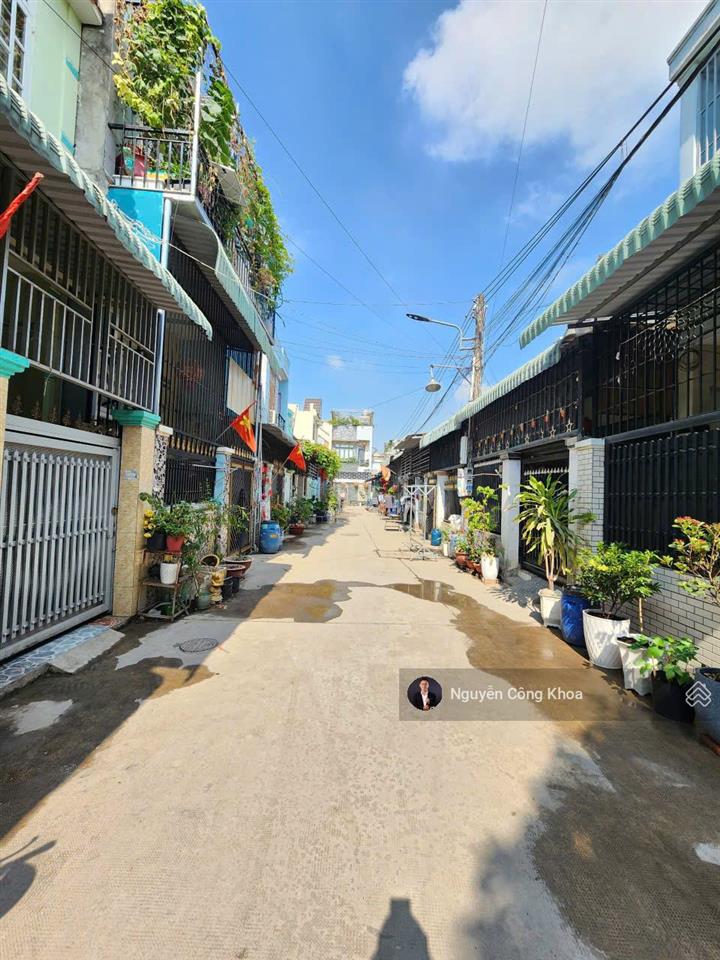 Bán nhà 1 trệt 1 lầu ngang 5m, 2,39 tỷ tl, gần đường bình chuẩn 63, p.bình chuẩn, tp.thuận an