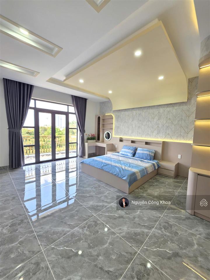 Bán nhà đúc 4 tấm hoàn công, sân ô tô, 5 phòng ngủ, gần bigc go, p.đông hòa, tp.dĩ an