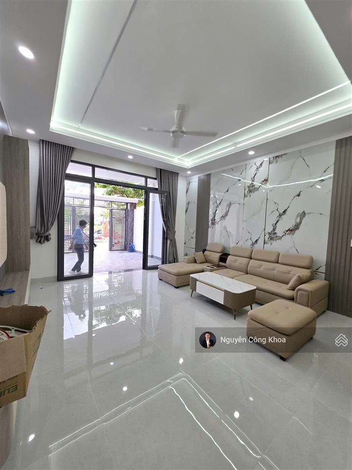 Bán nhà hoàn công, sân ô tô, mt công viên, gần đường quốc lộ 1k 500m, p.bửu hòa, tp.biên hòa