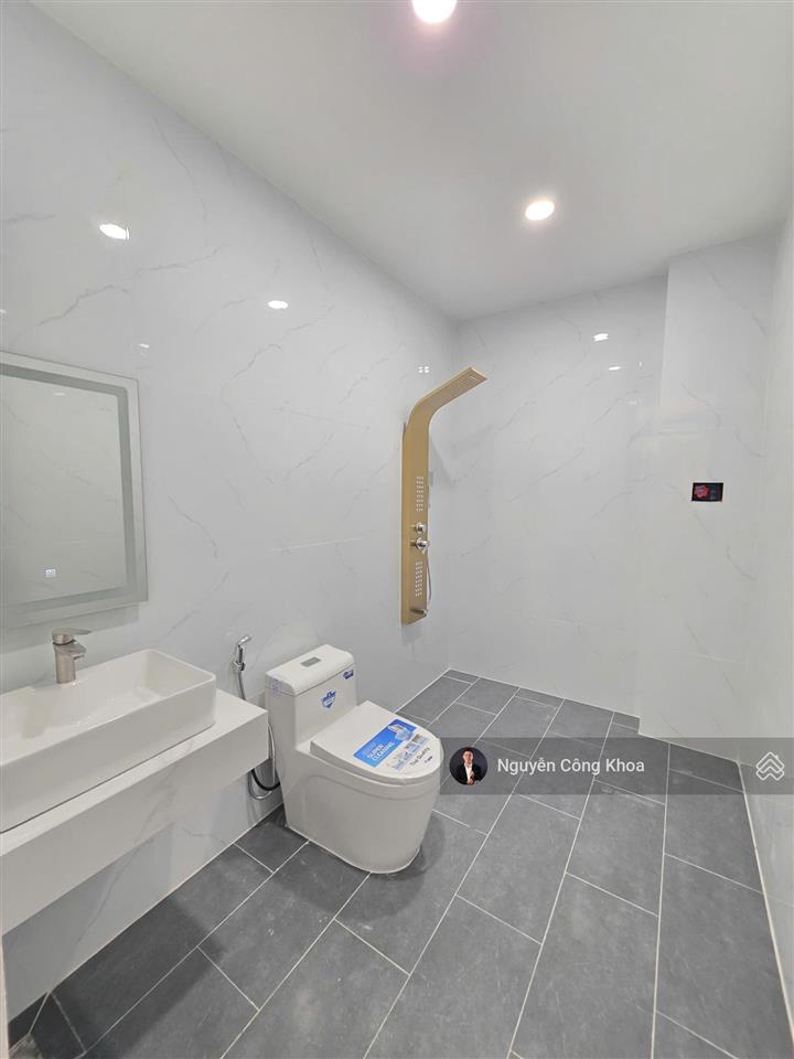 Bán nhà hoàn công, sân ô tô, mt công viên, gần đường quốc lộ 1k 500m, p.bửu hòa, tp.biên hòa