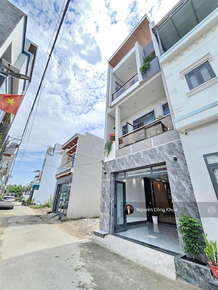 Bán nhà hoàn công, sân ô tô, 4 phòng ngủ, gần vòng xoay cầu hang 500m, p.hóa an, tp.biên hòa