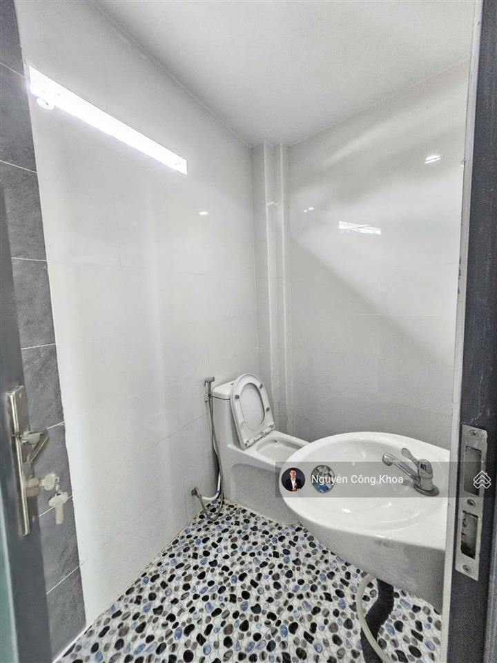Bán nhà 1 trệt 1 lầu, phòng ngủ dưới, 2,68 tỷ tl, gần vòng xoay cầu hang 600m, p.bửu hòa, biên hòa
