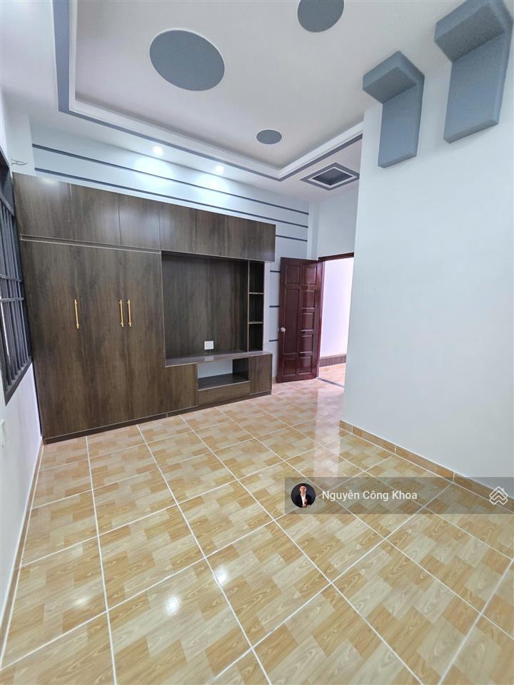 Bán nhà 1 trệt 2 lầu, 3 phòng ngủ, gần làng đại học thủ đức 1km, phường bình an, thành phố dĩ an