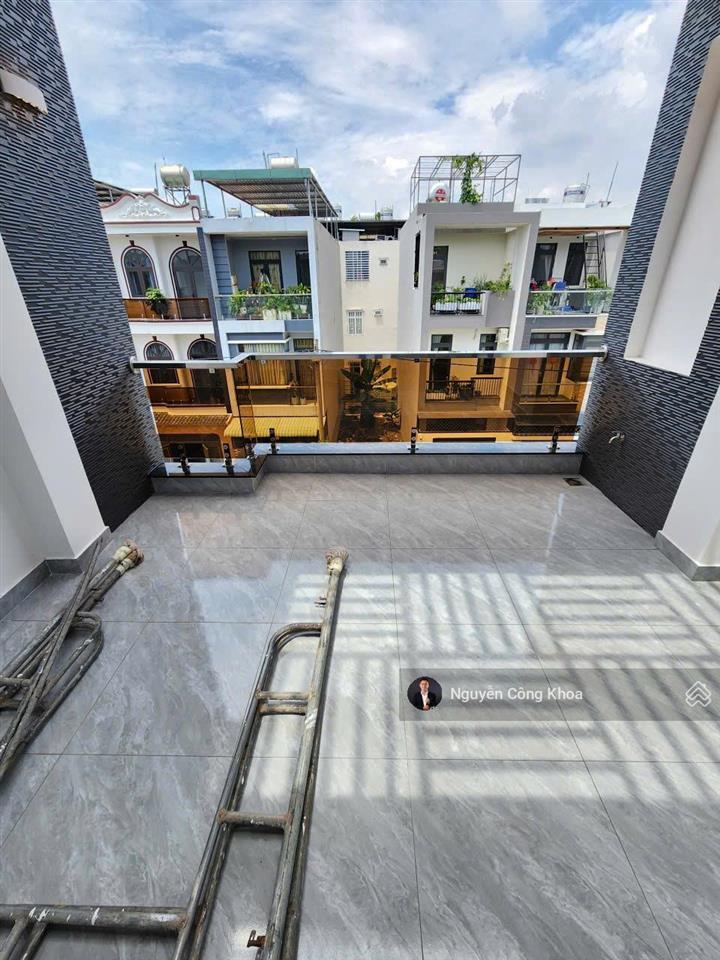 Bán nhà đúc 3 tấm hoàn công, 3 phòng ngủ, gần làng đại học thủ đức 2km, p. tân đông hiệp, dĩ an