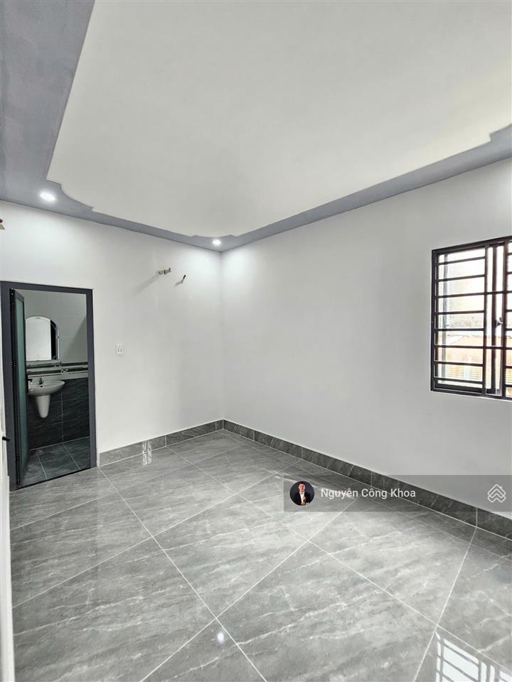 Bán nhà ngang 5,4m, phòng ngủ dưới, gần hội trường đông hòa 300m, p. đông hòa, tp. dĩ an