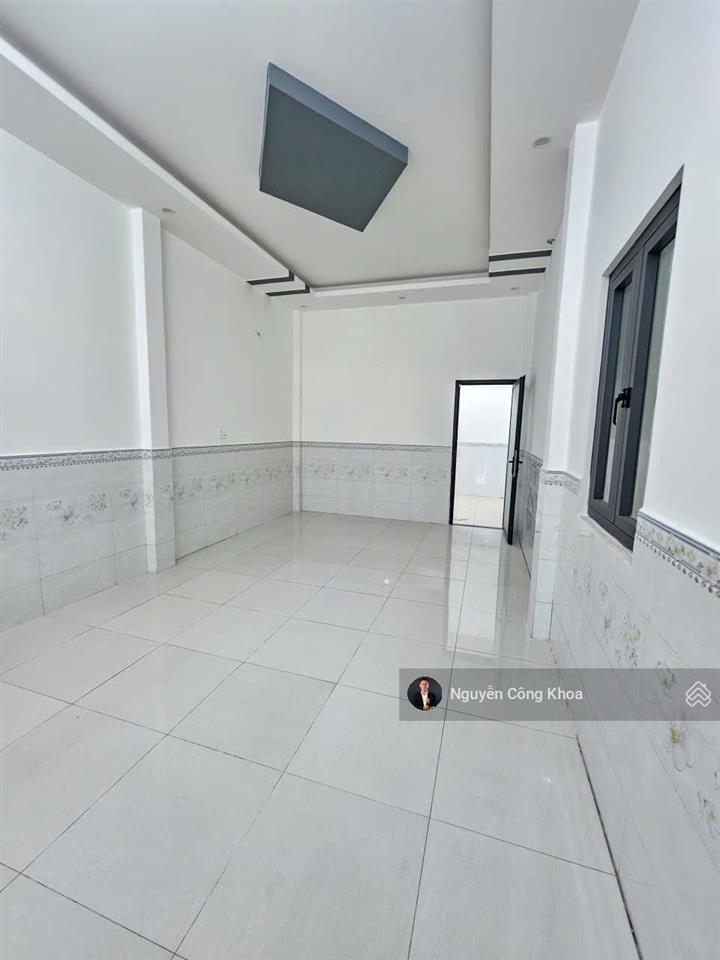 Bán nhà 5x24m, mặt tiền kinh doanh, 4 phòng ngủ, gần chợ đầu mối thủ đức 5km, p. dĩ an, tp. dĩ an