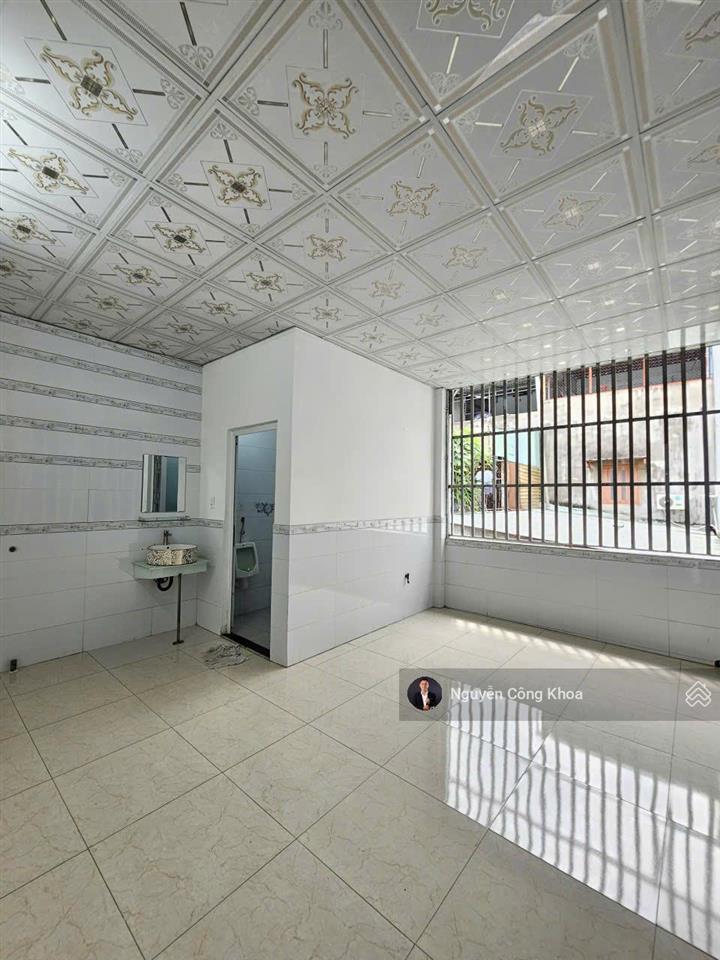 Bán nhà 5x24m, mặt tiền kinh doanh, 4 phòng ngủ, gần chợ đầu mối thủ đức 5km, p. dĩ an, tp. dĩ an