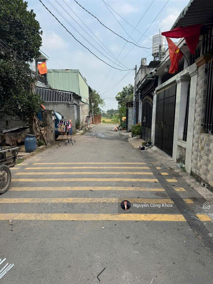 Bán đất ngang 5x26,8m, xây tự do, 17,5 triệu/m2, gần cây xăng hạnh nguyên, p.thái hòa, tp.tân uyên