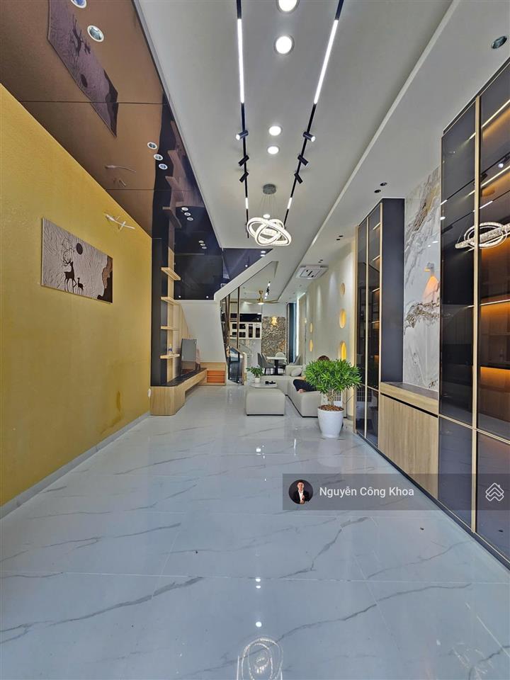 Nhà đúc 3 tấm, sân ôtô, 4 phòng ngủ, kdc gần aeonmall 1,5km, p. thuận giao, tp. thuận an