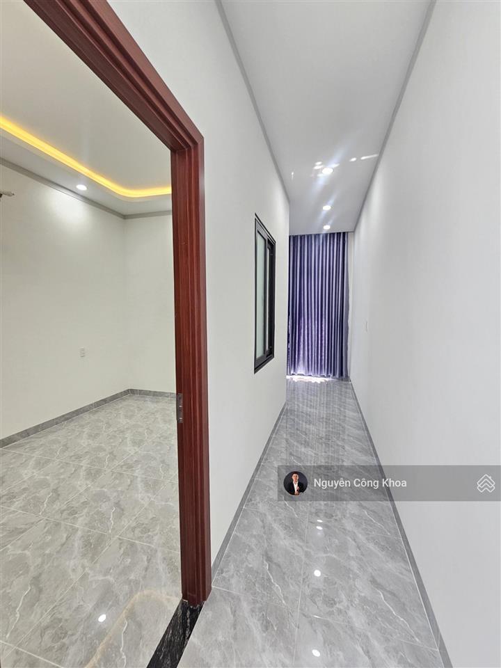 Nhà đúc 3 tấm đẹp, 3 phòng ngủ, full nội thất, gần chợ đầu mối thủ đức 5km, p. bình hòa, thuận an