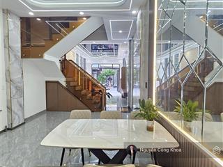 Nhà đúc 3 tấm đẹp, 3 phòng ngủ, full nội thất, gần chợ đầu mối thủ đức 5km, p. bình hòa, thuận an