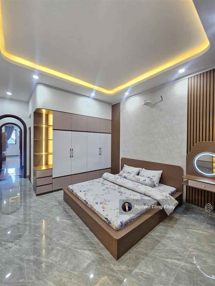 Nhà đúc 3 tấm đẹp, 3 phòng ngủ, full nội thất, gần chợ đầu mối thủ đức 5km, p. bình hòa, thuận an