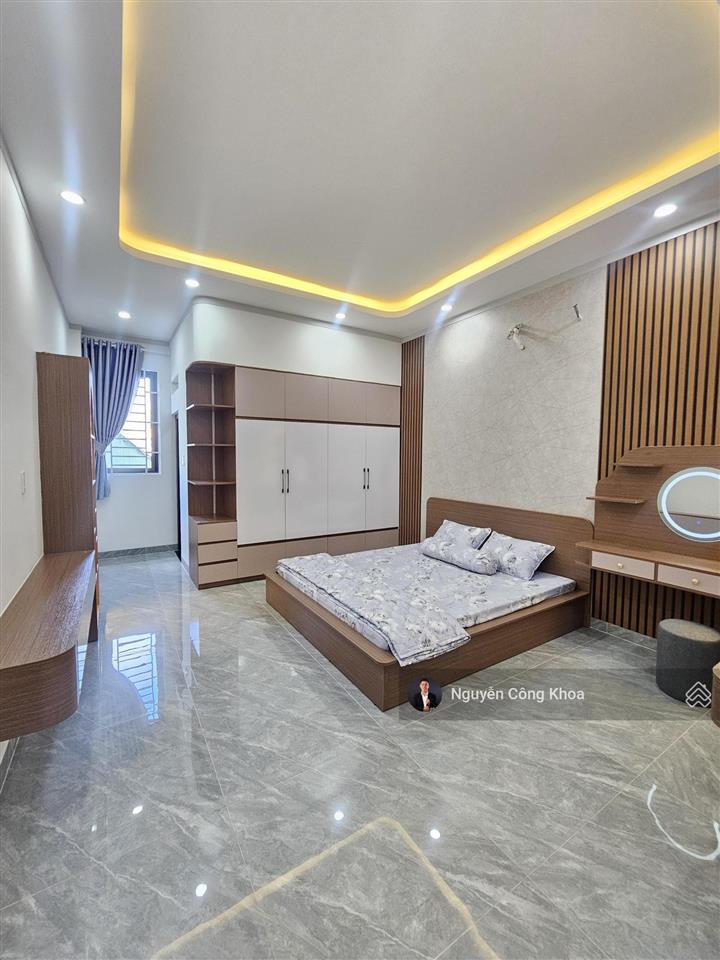 Nhà đúc 3 tấm đẹp, 3 phòng ngủ, full nội thất, gần chợ đầu mối thủ đức 5km, p. bình hòa, thuận an