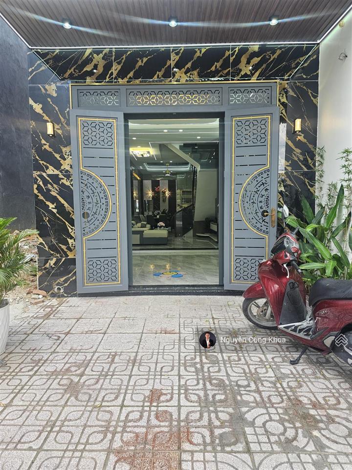 Bán nhà đúc 3 tấm, hoàn công, 4 phòng ngủ, kdc gần chợ phú phong 100m, p. bình chuẩn, tp. thuận an