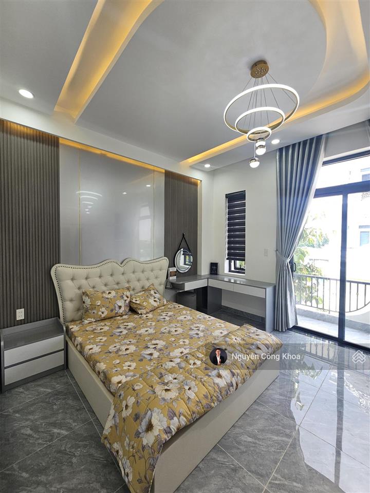 Bán nhà đúc 3 tấm, hoàn công, 4 phòng ngủ, kdc gần chợ phú phong 100m, p. bình chuẩn, tp. thuận an
