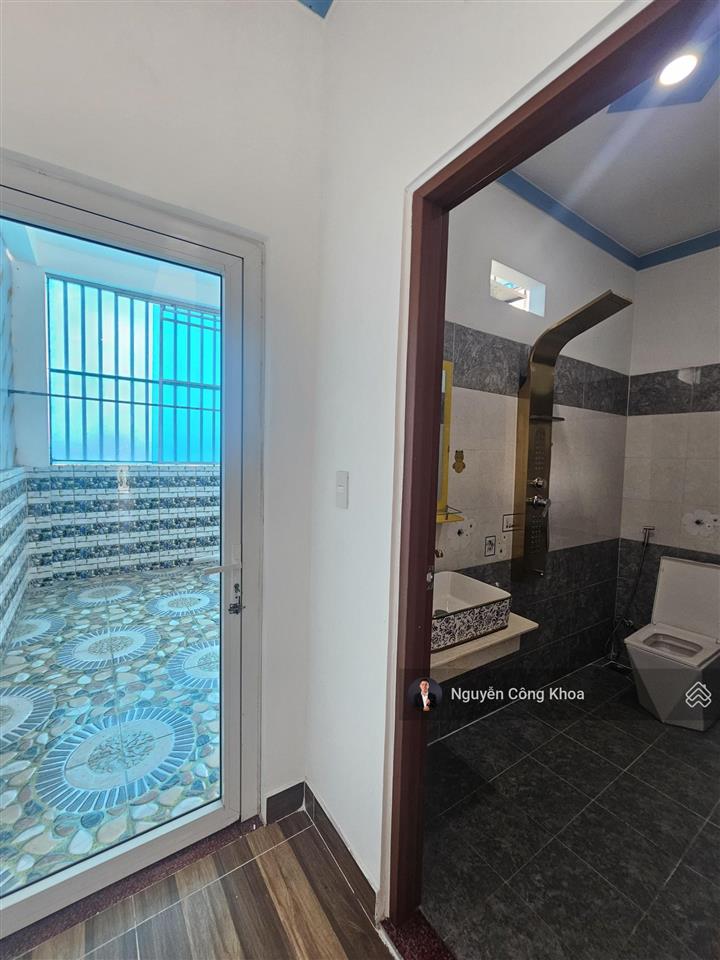 Bán nhà 1t2l 77.2m², sân ô tô, hoàn công, 4pn, gần chợ phú phong, p. bình chuẩn, tp. thuận an