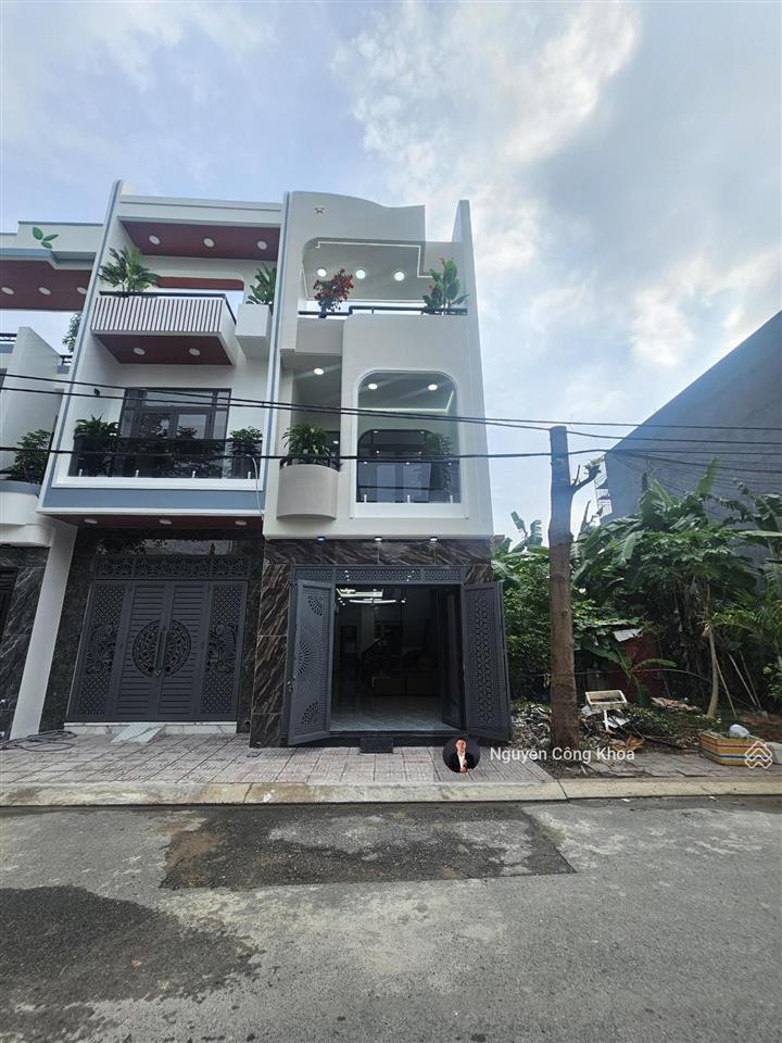 Bán nhà đẹp hoàn công, sân ôtô, phòng ngủ dưới, ngay chợ thành nam 50m, p. an phú, thuận an