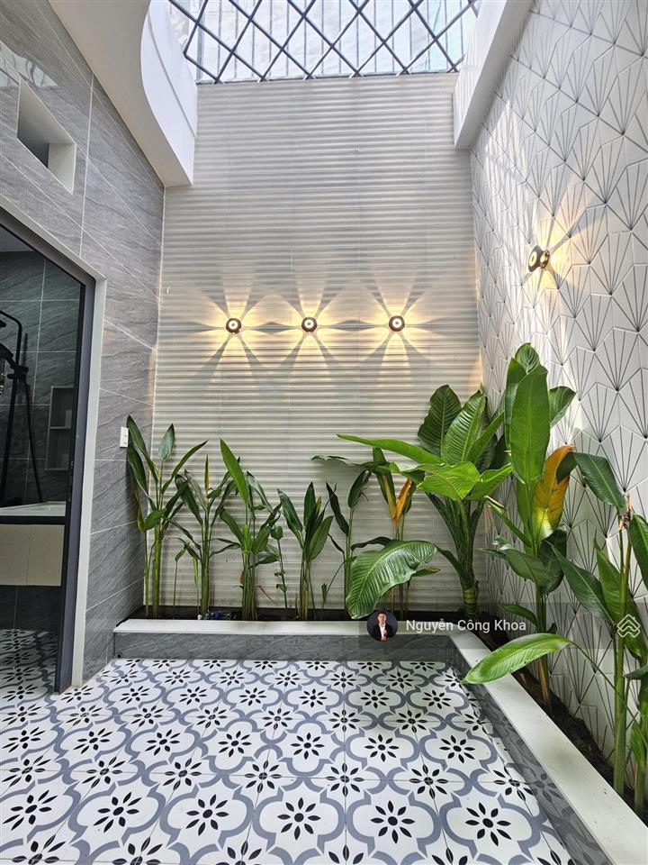 Bán nhà đúc 3 tấm, hoàn công, sân ô tô, 4 phòng ngủ, kdc gần ngã 6 an phú, p. an phú, tp. thuận an