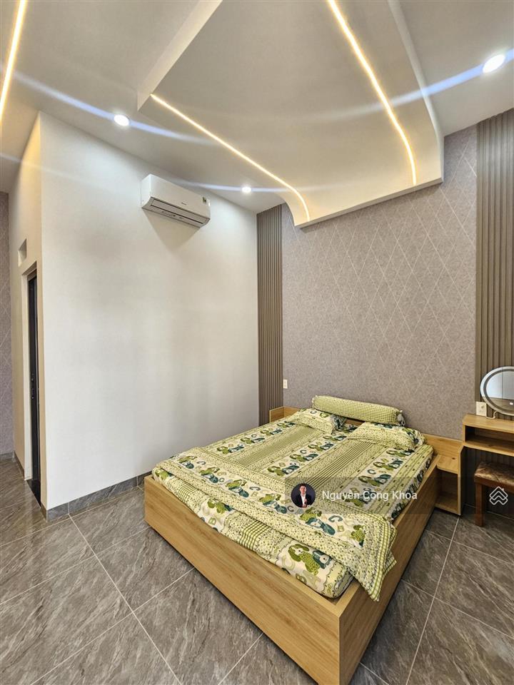 Bán nhà đúc 3 tấm, sân ô tô, 4 phòng ngủ, kdc gần ngã 6 an phú, p. an phú, tp. thuận an