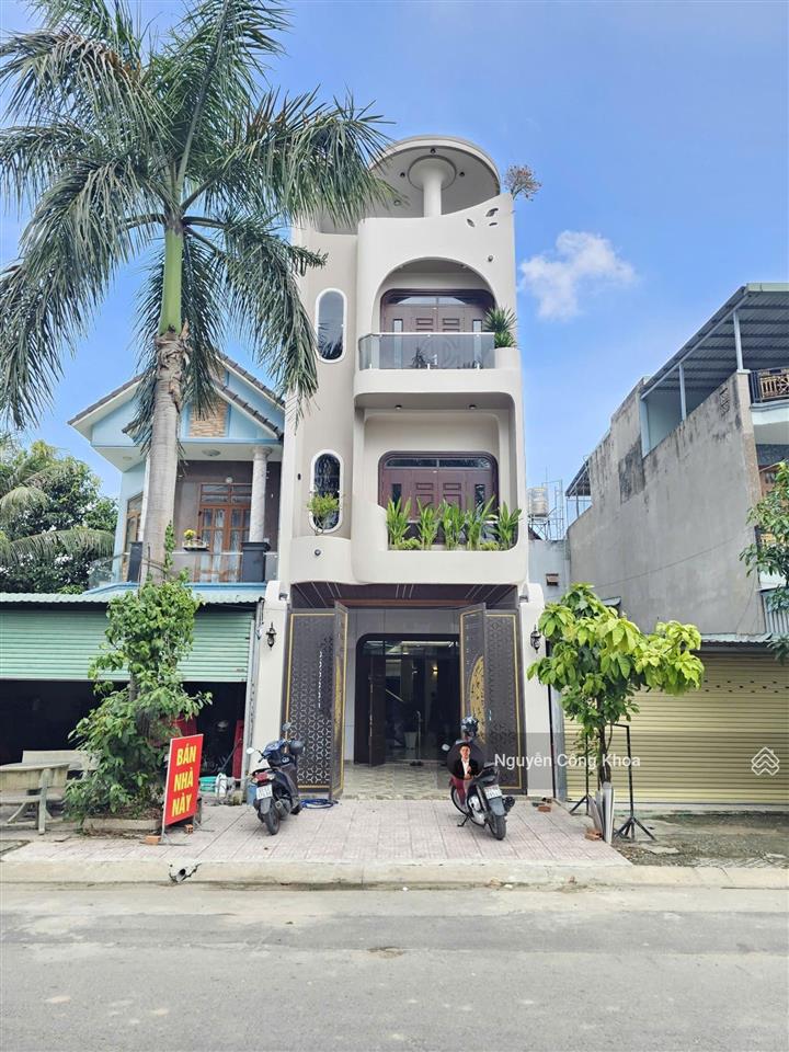 Bán nhà 1t2l hoàn công, sân ô tô, 4 phòng ngủ, kdc gần aeonmall 3km, p. thuận giao, tp. thuận an