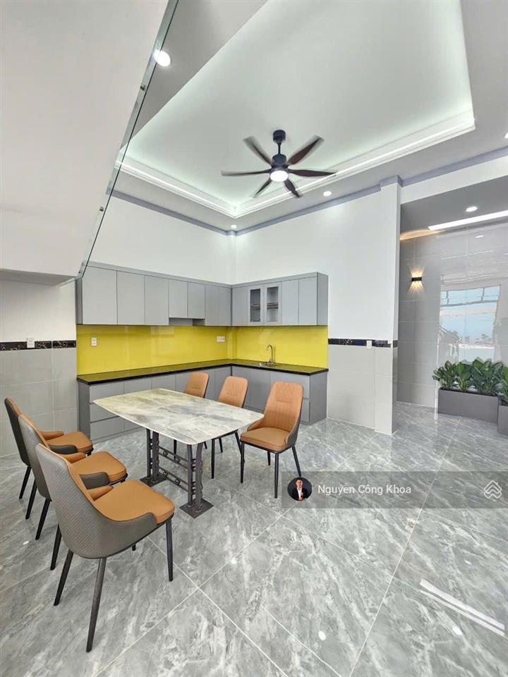 Bán nhà 5x18m3, sân ô tô, 3 phòng ngủ, 3,15 tỷ tl, gần chợ bình chuẩn, p. bình chuẩn, thuận an