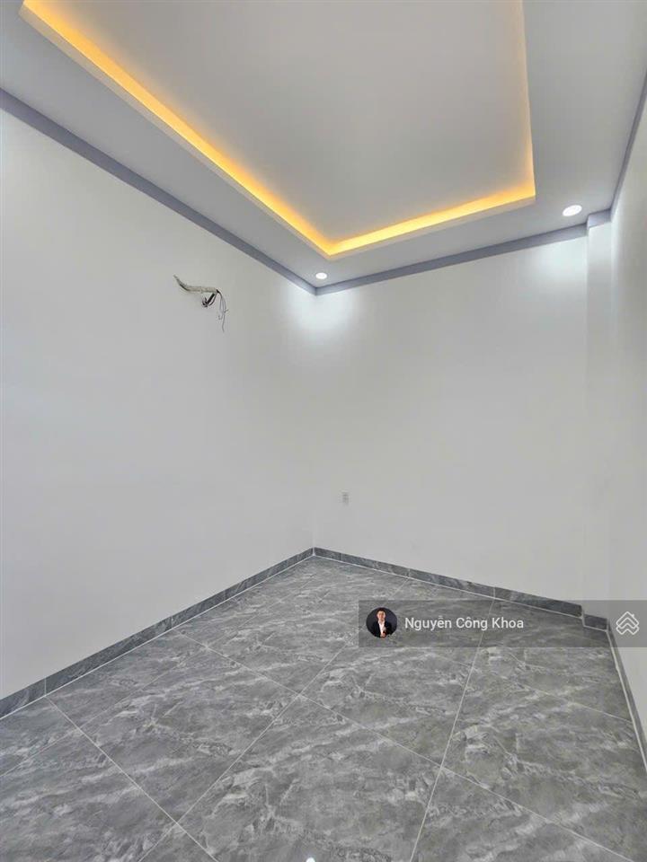 Bán nhà 5x18m3, sân ô tô, 3 phòng ngủ, 3,15 tỷ tl, gần chợ bình chuẩn, p. bình chuẩn, thuận an