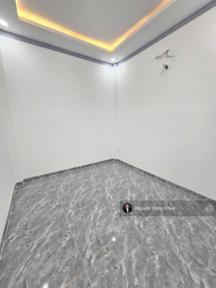 Bán nhà 5x18m3, sân ô tô, 3 phòng ngủ, 3,15 tỷ tl, gần chợ bình chuẩn, p. bình chuẩn, thuận an