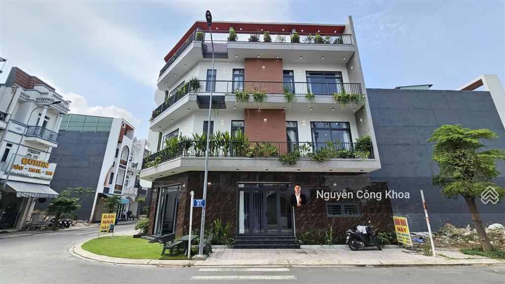 Bán vội nhà 2 mặt tiền, hoàn công, 4 phòng ngủ, kinh doanh ok, p. bình chuẩn, tp. thuận an
