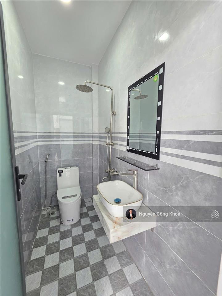 Bán nhà 1t1l, sân ôtô rộng, 4 phòng ngủ, gần cây xăng hạnh nguyên, p. thái hòa, tp. tân uyên