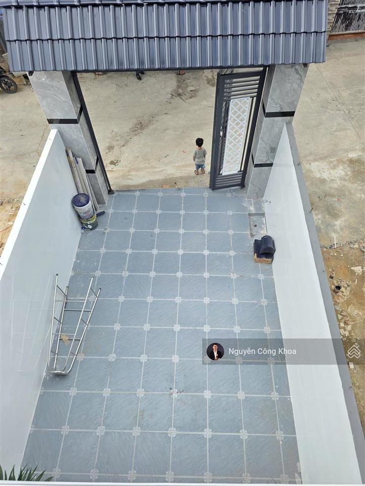 Bán nhà 1t1l, sân ôtô rộng, 4 phòng ngủ, gần cây xăng hạnh nguyên, p. thái hòa, tp. tân uyên
