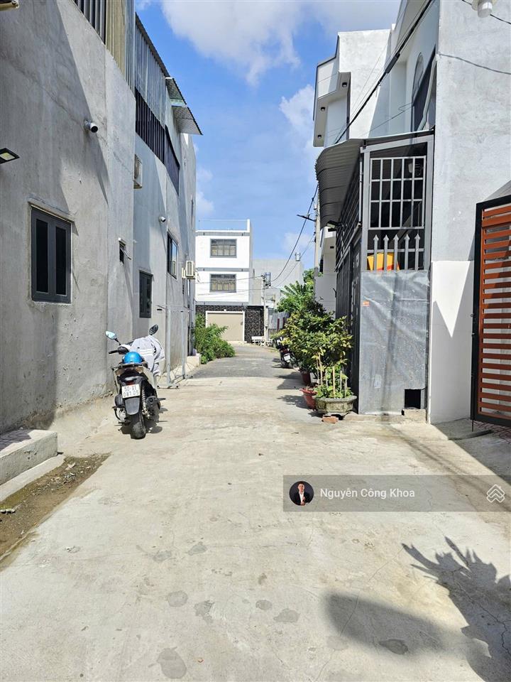 Bán nhà hoàn công, sân ô tô, phòng ngủ dưới, gần vòng xoay cầu hang 500m, p. hóa an, tp. biên hòa