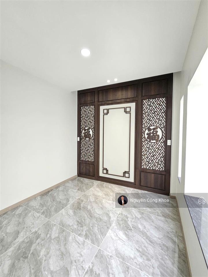 Bán nhà 1t 3l hoàn công, mt kinh doanh, sân ôtô, 4 phòng ngủ, gần bigc go, p. dĩ an, tp. dĩ an