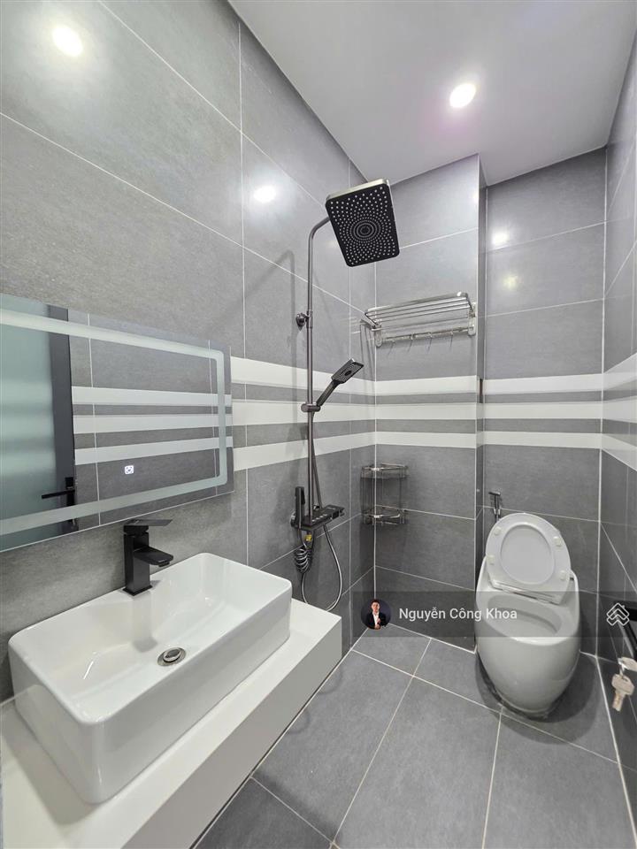 Bán vội nhà 1t2l hoàn công, 4 phòng ngủ, kdc đẹp gần chợ phú phong, p. bình chuẩn, tp. thuận an