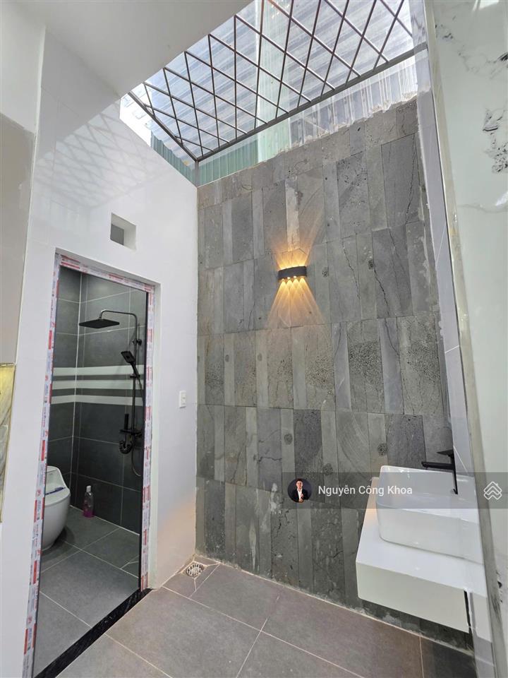 Bán vội nhà 1t2l hoàn công, 4 phòng ngủ, kdc đẹp gần chợ phú phong, p. bình chuẩn, tp. thuận an