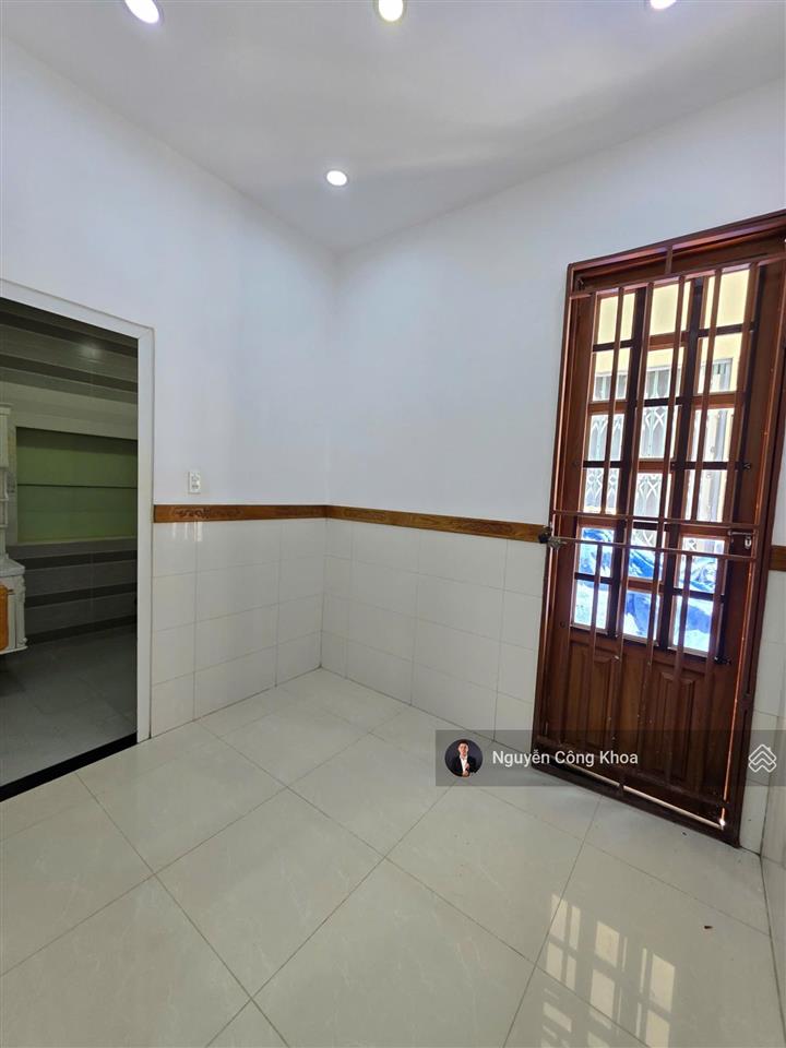 Bán nhà 1t1l, sân ô tô rộng, 4 phòng ngủ, gần bờ hồ biconsi, p. tân bình, tp. dĩ an