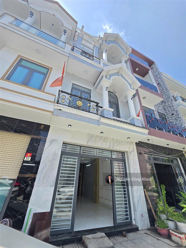 Bán vội nhà hoàn công, 3 phòng ngủ, sân ôtô, kdc gần chợ đông đô, p. an phú, tp. thuận an