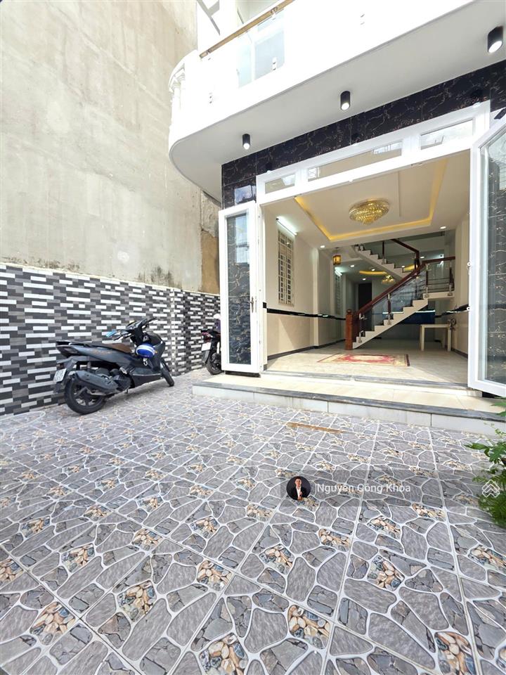 Bán nhà 89,7m2, sân rộng, 2 phòng ngủ, gần go, p. đông hòa, tp. dĩ an