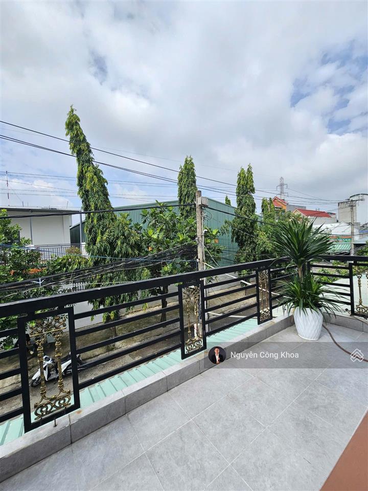 Bán nhà 1t 1l ngang 5m, full nội thất, gần chợ phú phong 300m, p. bình chuẩn, tp. thuận an