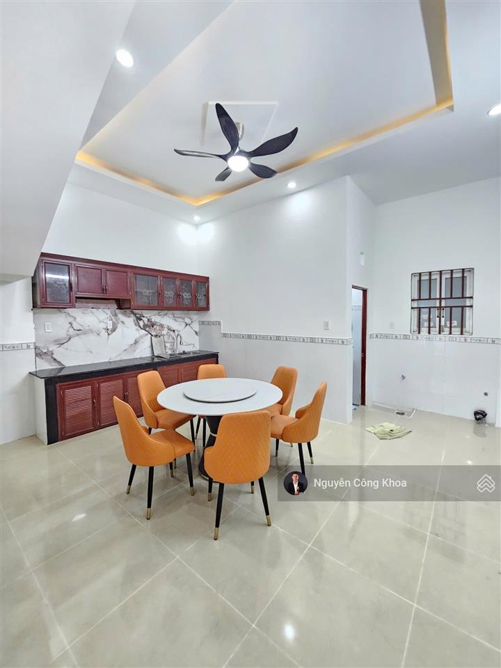 Bán nhà 1t 1l ngang 5m, full nội thất, gần chợ phú phong 300m, p. bình chuẩn, tp. thuận an