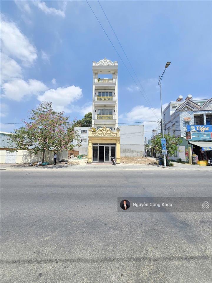 Bán vội nhà 1t4l hoàn công, mt kinh doanh rộng 25m, có thang máy, gần go, p. đông hòa, tp. dĩ an