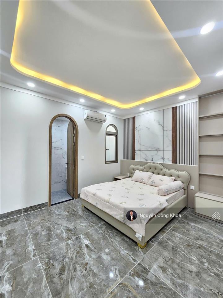 Bán vội nhà 1t4l hoàn công, mt kinh doanh rộng 25m, có thang máy, gần go, p. đông hòa, tp. dĩ an