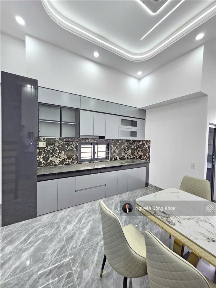 Bán vội nhà 1t2l, 2 mặt thoáng, sân ô tô, 4 phòng ngủ, kdc gần vincom, p. tân đông hiệp, tp. dĩ an